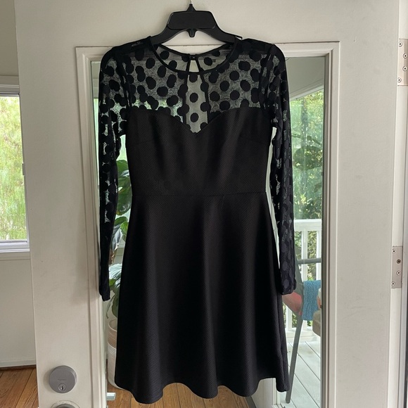 Lulu’s NWT In Hot Dot Long Sleeve Dress Size S - Picture 5 of 8